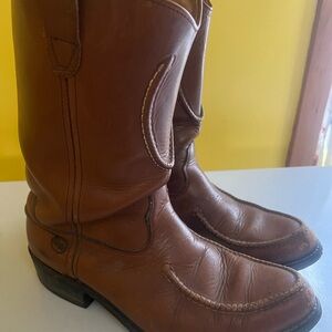 Classic Tan Western Cowboy Boots